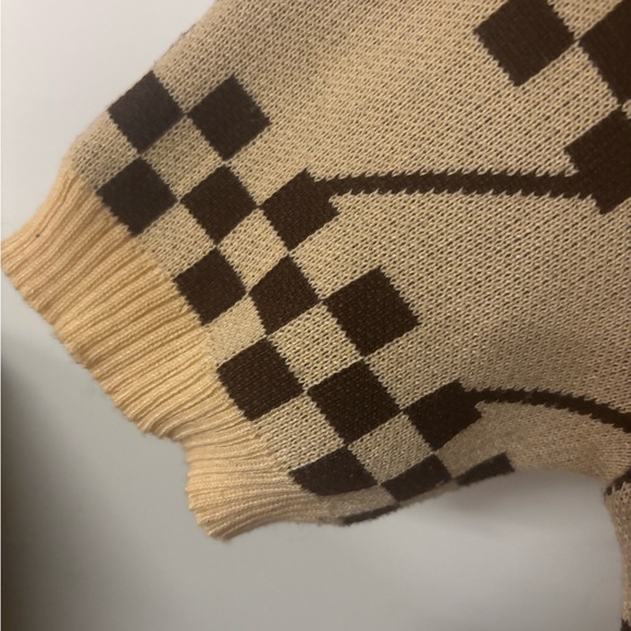 Retro Cream and Brown Geo Patterned Short Sleeve sweater Top - Picture 6 of 6